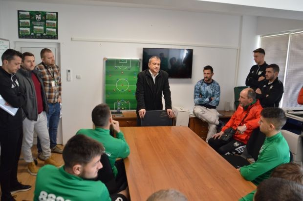 Кметът на Благоевград проведе среща с мъжкия отбор на "Пирин"