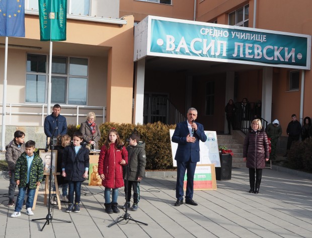 Две училища в Община "Марица" отбелязаха патронния си празник