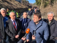 Министър Шишков: Пътят Югово - Лъки е строителна бутафория