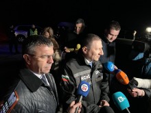Сарафов: Трима вече са задържани във връзка с мигрантите край Локорско