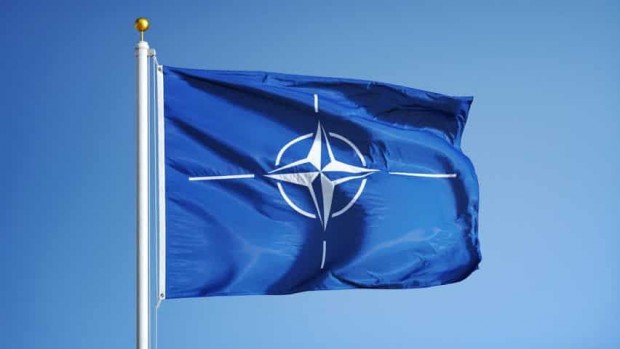 Украйна очаква да получи покана за членство в НАТО през юни