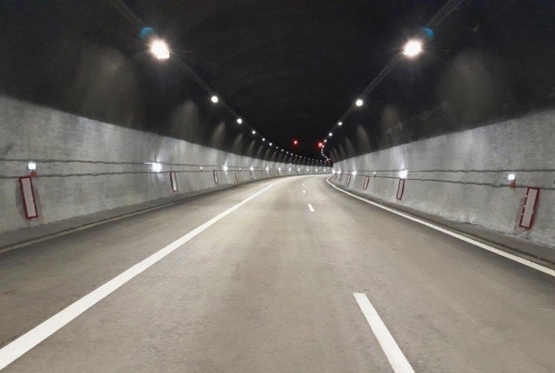 Възстановиха осветлението на тунел "Блатино" на АМ "Струма"