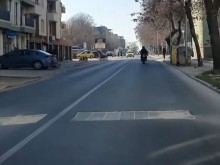 Типично по пловдивски: Нарязаха преасфалтирана улица
