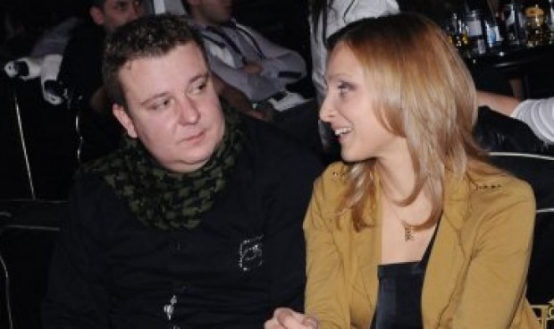 Съпругата на актьора Васил Драганов познат от шоуто Комиците и