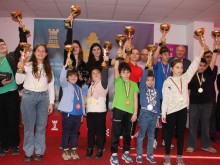 Над 200 шахматисти участваха на държавните училищни първенства