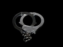 49-годишен мъж бе задържан в град Елхово за кражба на накити и над 20 000 лева