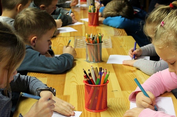 Започна записването на класирани деца чрез електронната система за прием в детските заведения на Добрич
