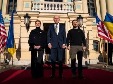 Зеленски: Войната трябва да приключи с освобождаване на цялата територия на Украйна