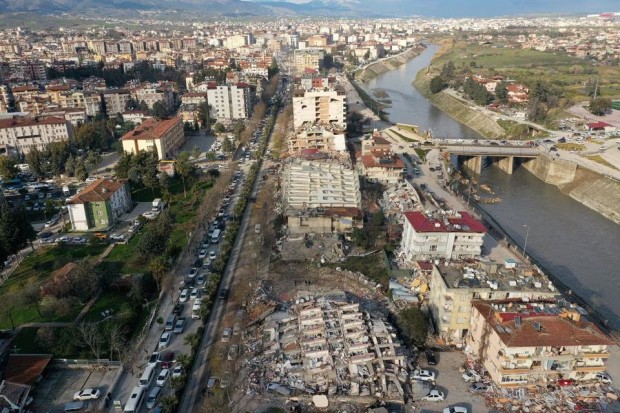 Земетресение с магнитуд 6.4 на границата между Турция и Сирия