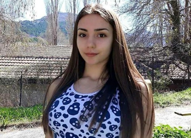 Млада жена има нужда от спешна чернодробна трансплантация в Турция
