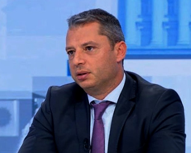 Делян Добрев: Не бихме подкрепили правителство с Кирил Петков и Асен Василев