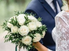 Над 950 двойки са сключили брак в Бургас през миналата година
