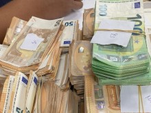 Недекларирана валута за над 70 000 лева откриха на митницата в Малко Търново