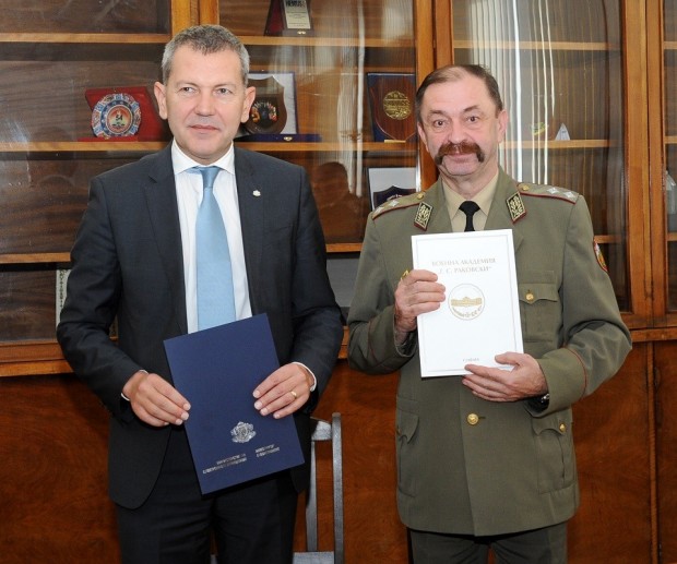 МЕУ и Военна академия "Г. С. Раковски" подписаха Споразумение за сътрудничество