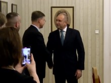 Радев към Домбровскис: Служебното правителство успя да овладее инфлацията