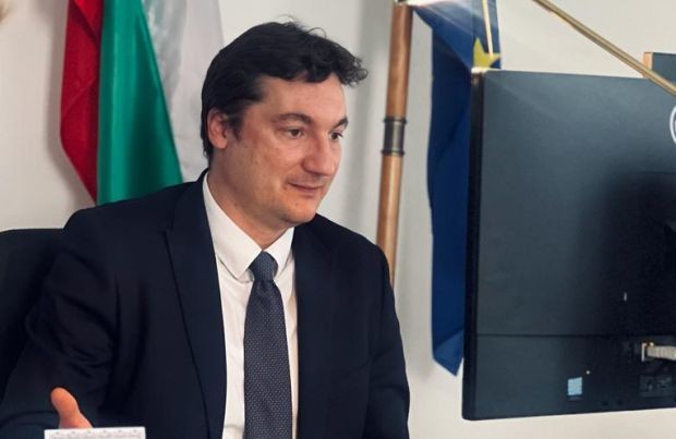 Министърът на правосъдието Крум Зарков проведе онлайн среща с Йесика