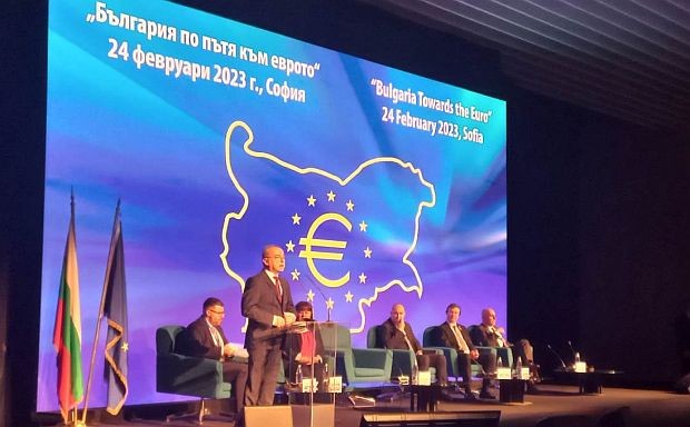 Гълъб Донев: Присъединяването на България към еврозоната ще ни направи по-подготвени за следващи кризи