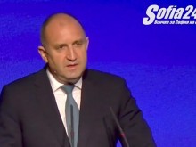 Румен Радев: Членството в еврозоната ще доведе до икономически ползи за страната ни