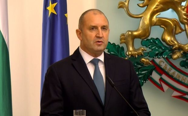 Президентът Румен Радев поздрави гимнастика Йордан Йовчев по повод 50