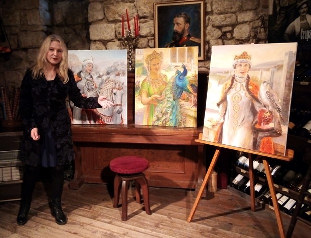 Изложба с нарисувани портрети на средновековни български царици бе открита