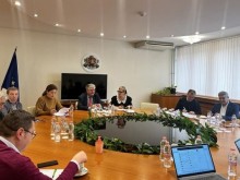 Министерството на енергетиката и бизнесът обсъждат компенсаторна програма за газа в "Чирен"