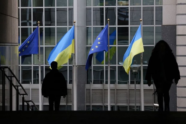 ЕС съгласува десети пакет санкции срещу Русия
