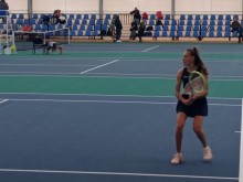 Титли за Милен Янакиев и Денислава Глушкова от Държавното по тенис в зала