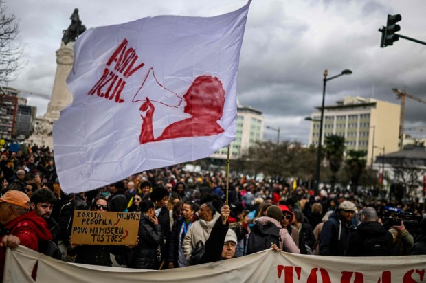 Хиляди протестираха в Португалия заради кризата с разходите за живот