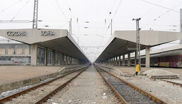 Възстановено е напрежението в контактната мрежа на Централна гара София