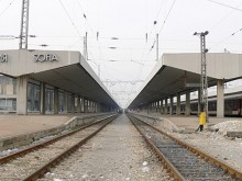 Възстановено е напрежението в контактната мрежа на Централна гара София