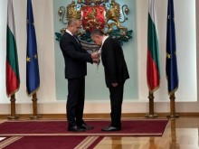 Президентът удостои посланика на Украйна у нас с орден
