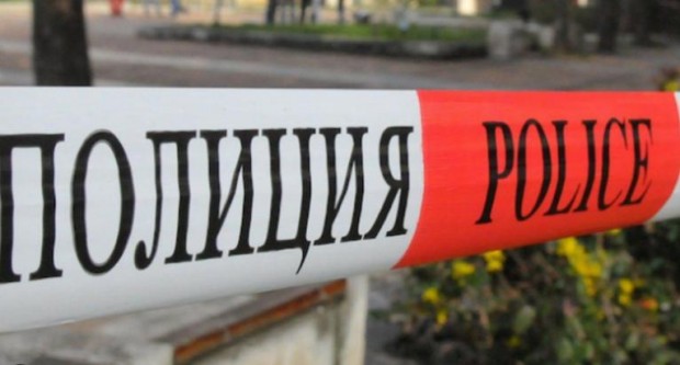 Полицаи откриха пострадала жена в градския парк в Ботевград съобщиха от МВР  Сигналът е постъпил на 26 и