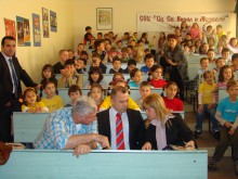 Първолачета в "Западен" празнуваха турския Ден на детето