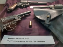 Военна кореспонденция в гравюри и рядко показвано у нас бойно оръжие представят в експозиция в Добрич