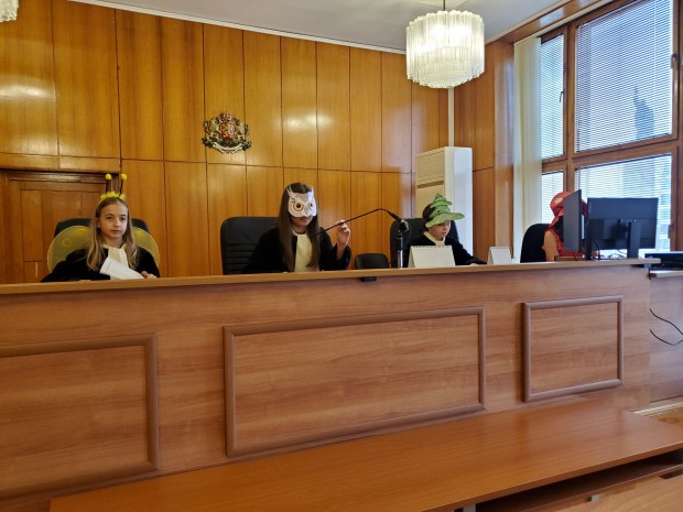 TD Окръжен съд – Бургас посрещна четвъртокласниците от Основно училище