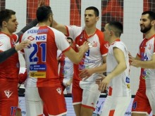 Парапунов най-резултатен при успех на лидера във волейбола в Сърбия