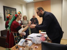 Читалищата отново зарадваха пловдивчани с мартеници, изработени в ателиетата си