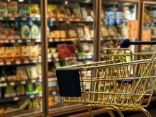 Правителството представя резултатите от проверката на цените на храните