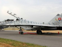 Словакия обяви готовност да прехвърли 10 изтребителя МиГ-29 на Украйна