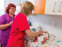 Около 40 бъдещи родители разгледаха новото родилно отделение на търновската болница