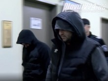 Тези са хулиганите, пребили млад мъж пред такси в Пловдив