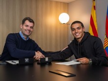 Барселона подписа със сина на Роналдиньо