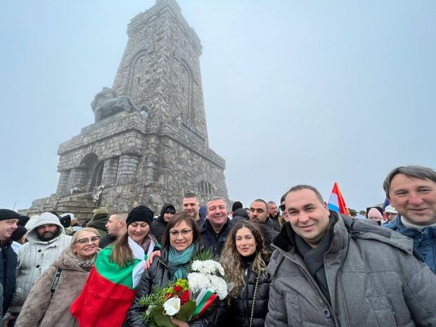 Честит празник българи Поклон пред подвига на българските опълченци и