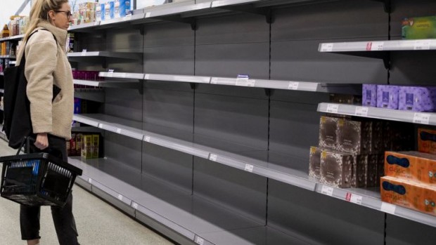 Недостигът на стоки във Великобритания се задълбочава Периодично различни хранителни