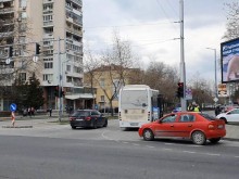 Пловдивските лекари се борят за живота на блъснатата от автобус жена