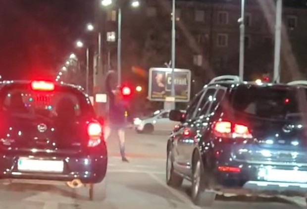 TD Опасно жонглиране на пловдивско кръстовище засне редовен читател на Plovdiv24 bg
