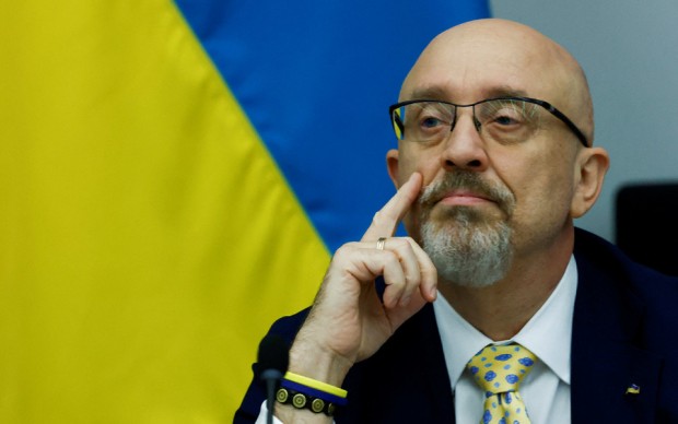 Резников: Всеки украинец трябва да има автомат под леглото