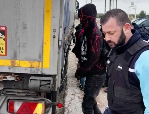 Български шофьор превозвал мигранти без да знае Той пропътувал из
