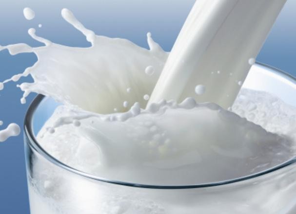 Мляко което се представя за фермерско залива сивия пазар установи