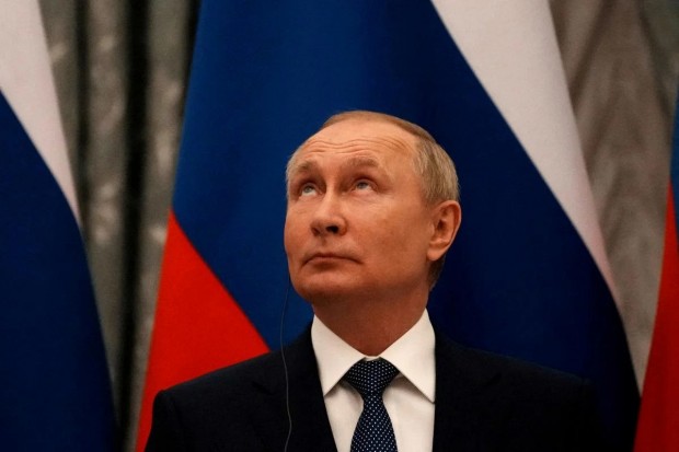 В Кремъл прогнозираха още по-убедителна победа за Путин на изборите догодина